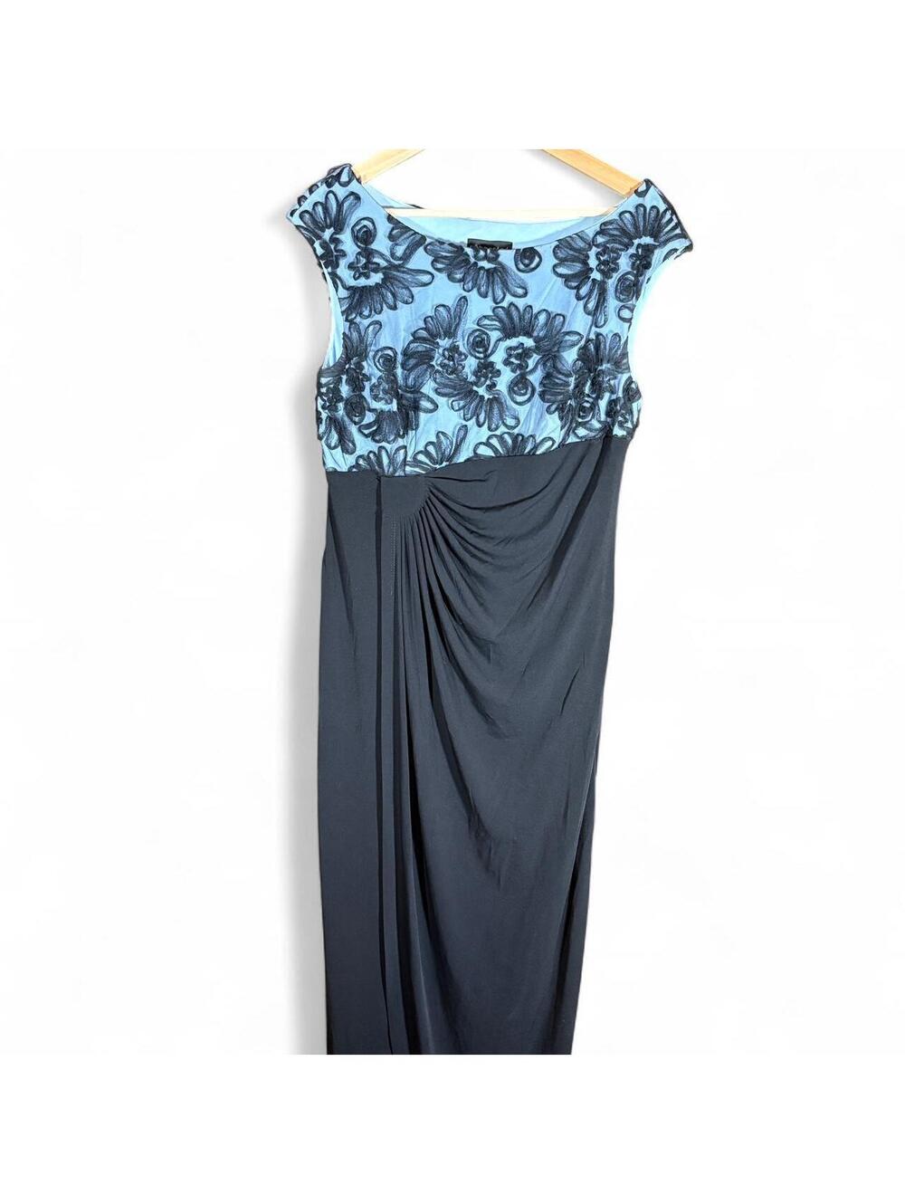 VIntage -inspired evening  super flattering cut